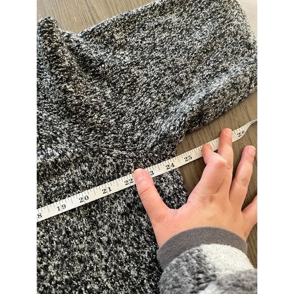 EUC Norton McNaughton Woman 2X Black & White Textured Sweater Acrylic/Polyester - Picture 4 of 5